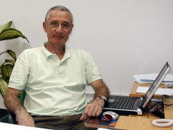 Ant&oacute;nio J. de Oliveira